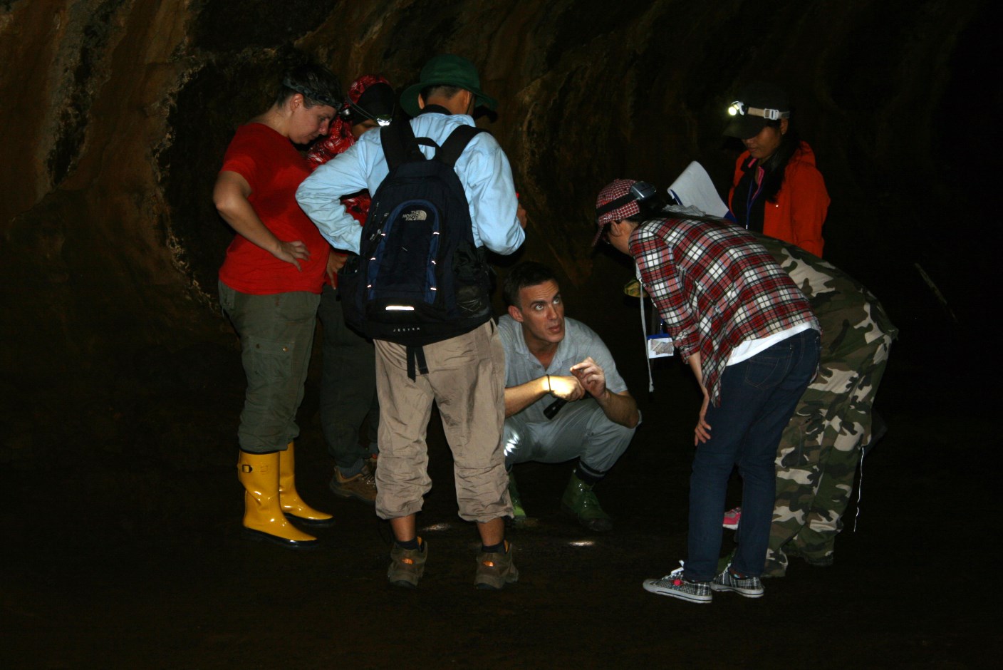 Tan Phu cave Neil and participants